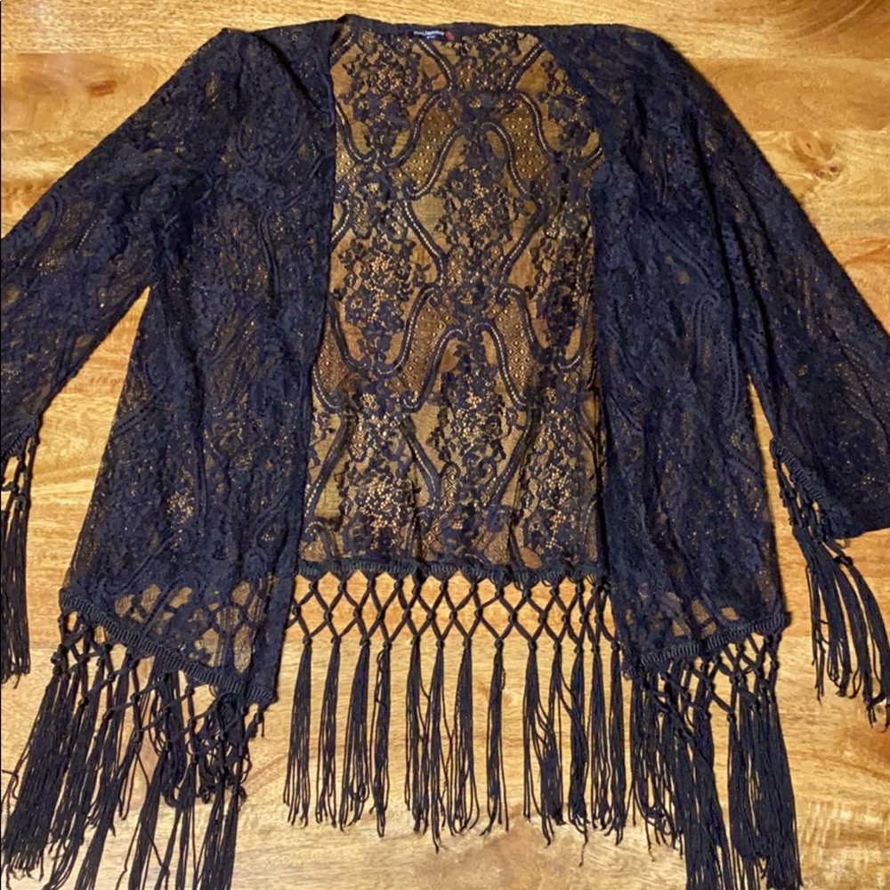 Lace fringed cover up